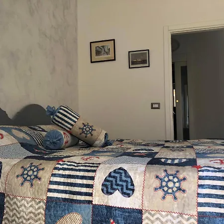 Azzurra Apartment