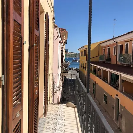Azzurra Appartement *