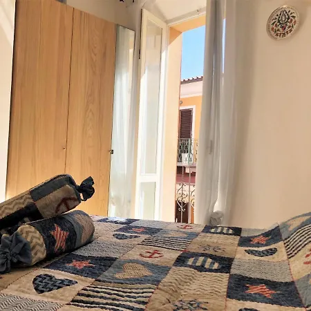 Azzurra Apartment *